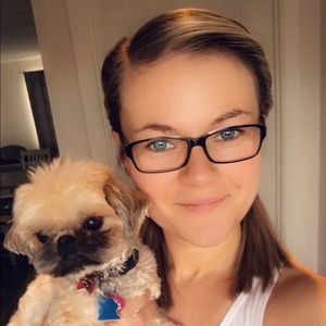 Meet your Posher, Eva